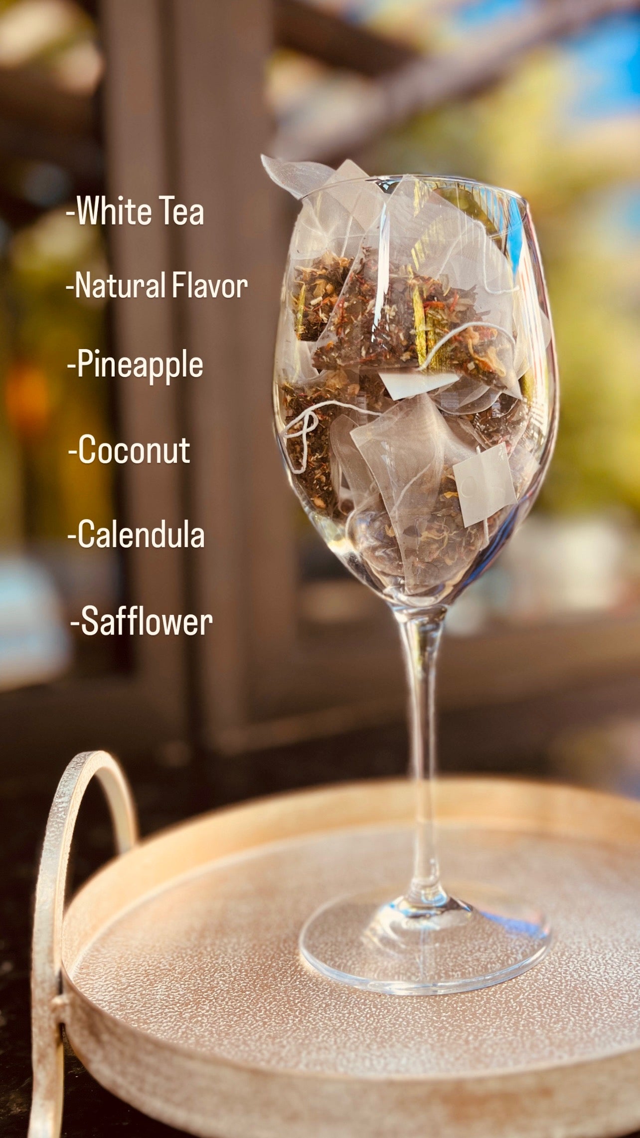 Tropical Pina Colada: A Blend of Coconut and White Tea